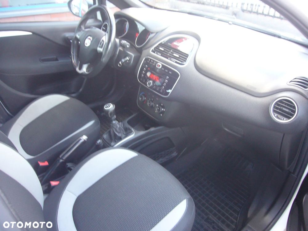 Fiat Punto 1.4 Young - 18