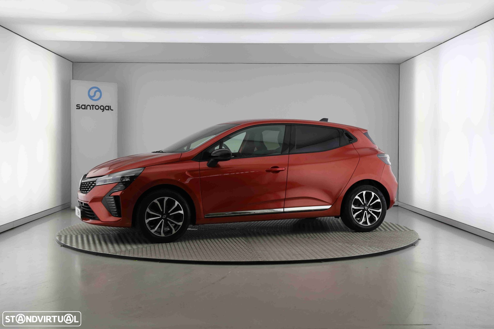 Renault Clio 1.0 TCe Techno Bi-Fuel - 6