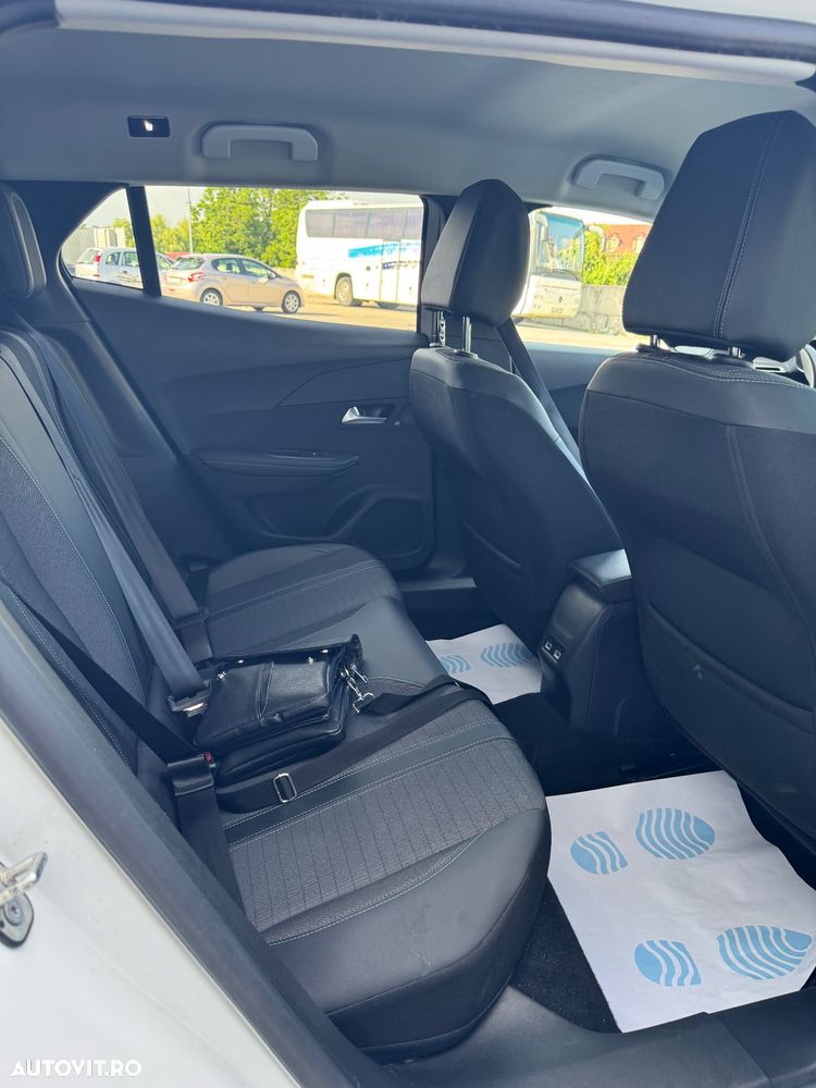 Peugeot 2008 PureTech 130 GT Pack - 23