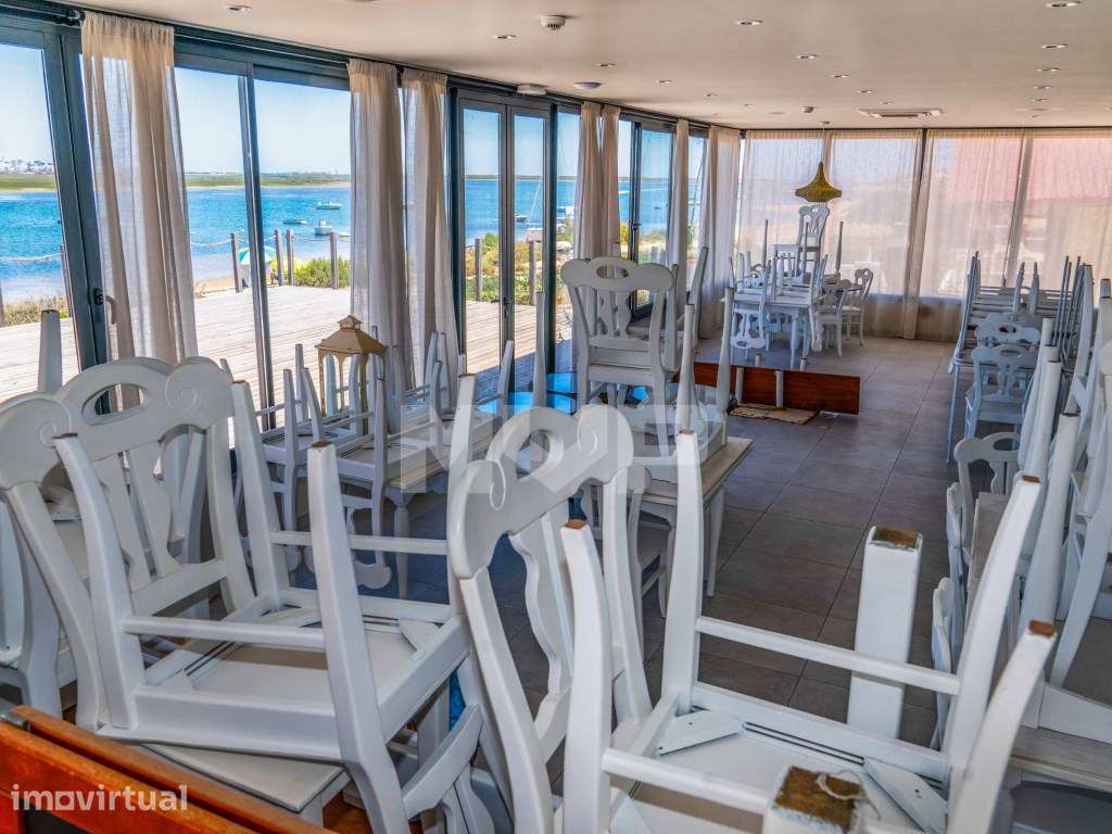 Restaurante na Praia de Faro - Grande imagem: 5/30