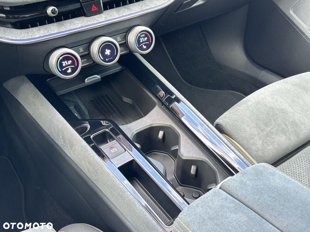 Skoda Superb 1.5 TSI mHEV Selection DSG - 27