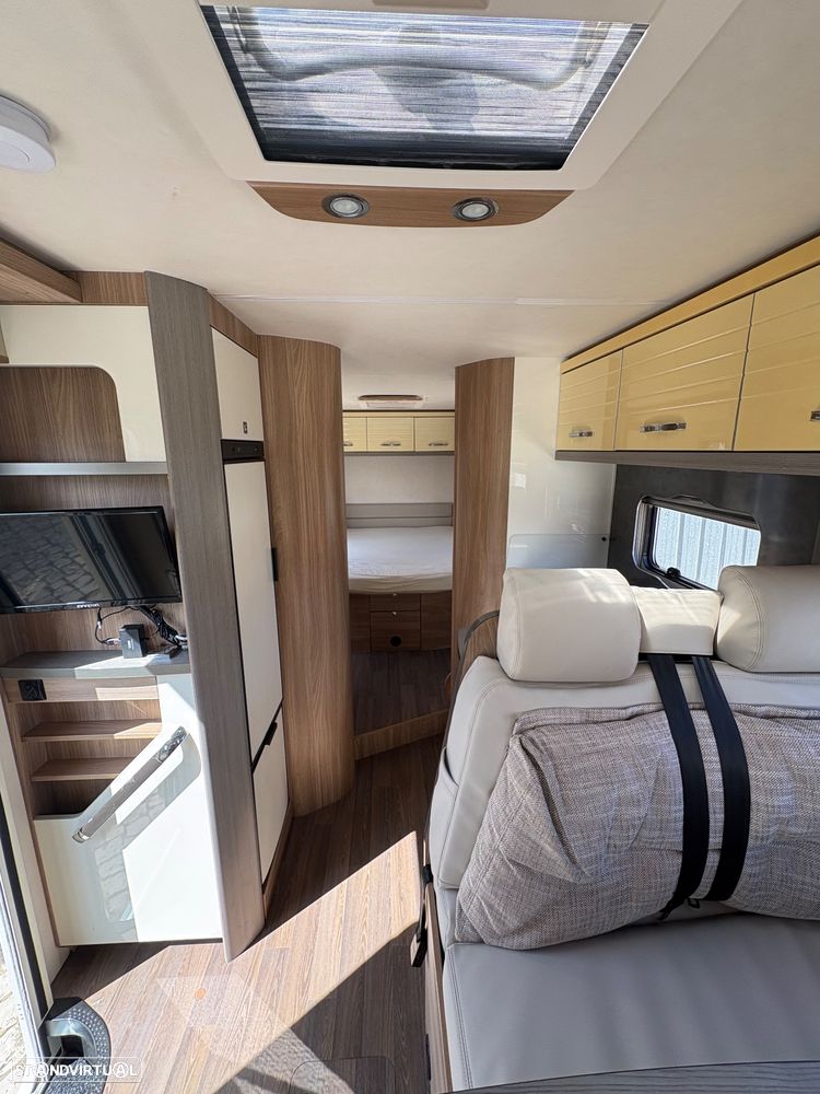 Burstner Aviano Aviano 727 cama central - 40