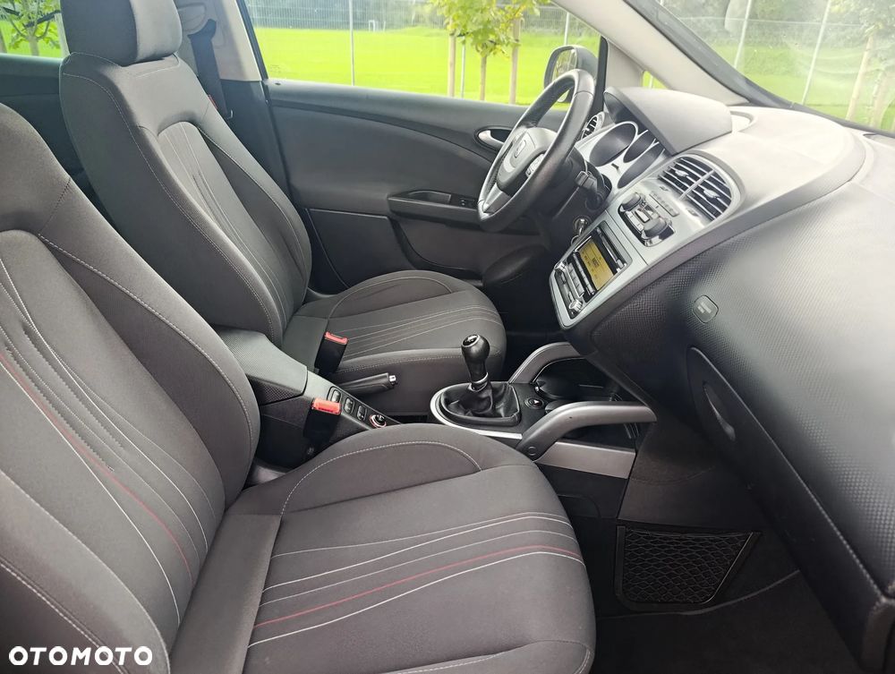 Seat Altea XL 1.6 TDI DPF CR Ecomotive Style - 17