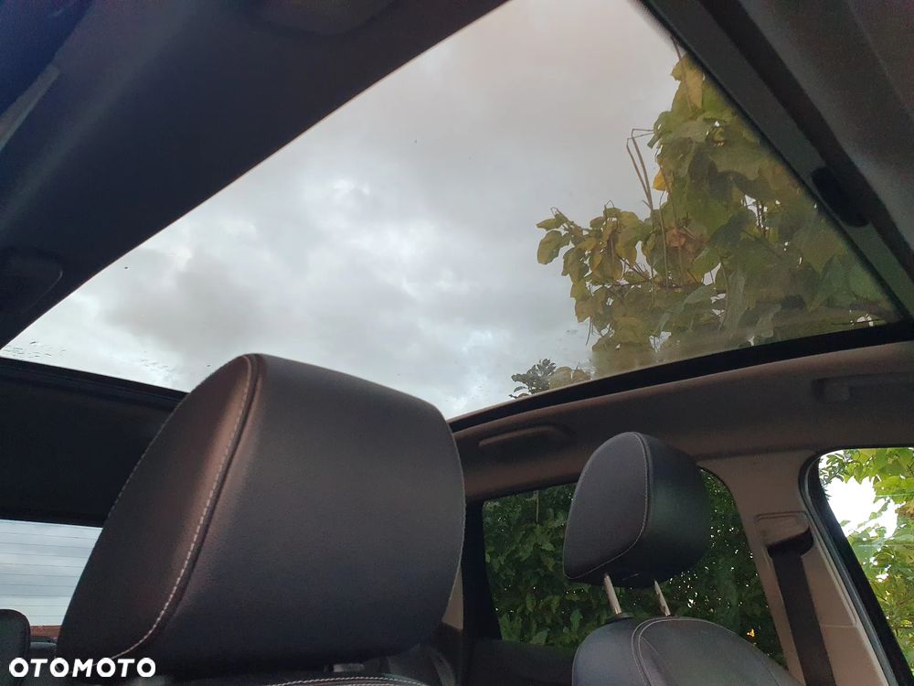 Ford Kuga 2.0 TDCi 2x4 Titanium - 8