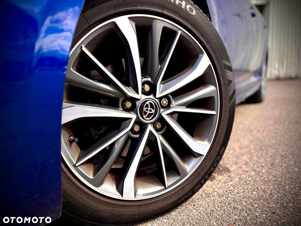 Toyota Avensis 2.0 Premium MS - 3