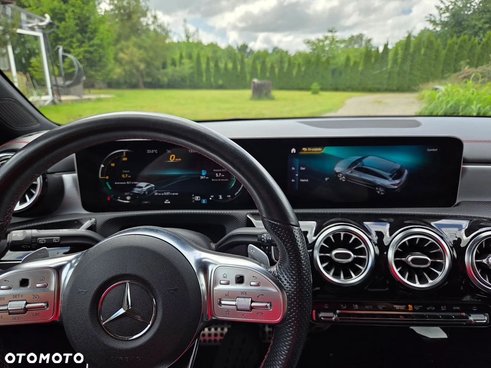 Mercedes-Benz CLA - 18