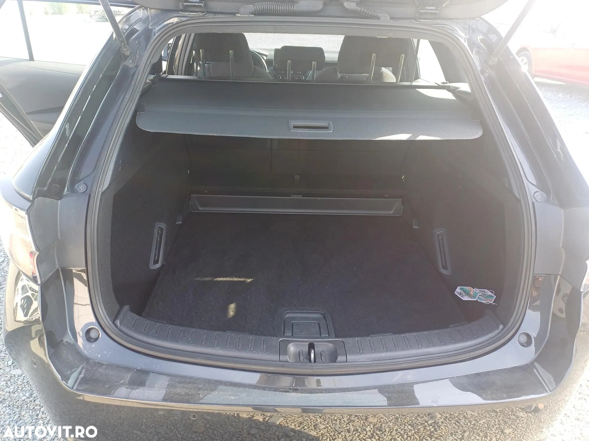 Toyota Corolla 1.8 Hybrid Comfort - 10