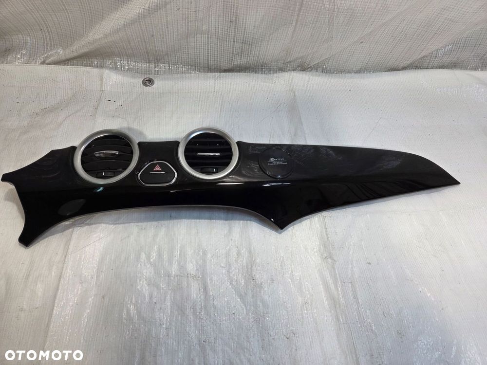KRATKA DEKOR PANEL LISTWA DESKI OPEL ADAM 13349457 EUROPA - 1