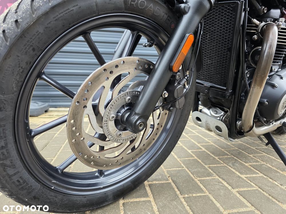 Triumph Street Twin - 25