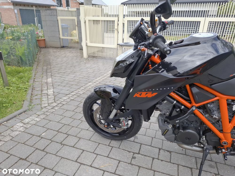 KTM Super Duke - 16