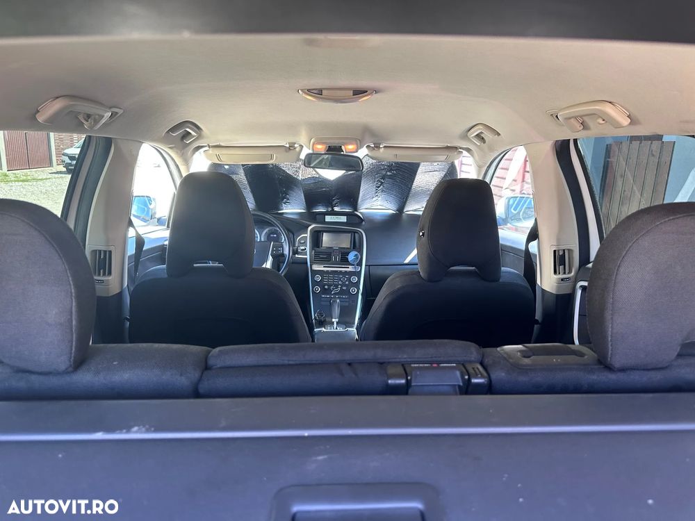 Volvo XC 60 D5 AWD Aut. - 6