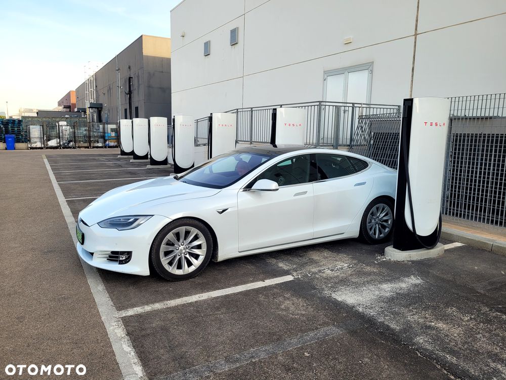 Tesla Model S Long Range Plus - 26