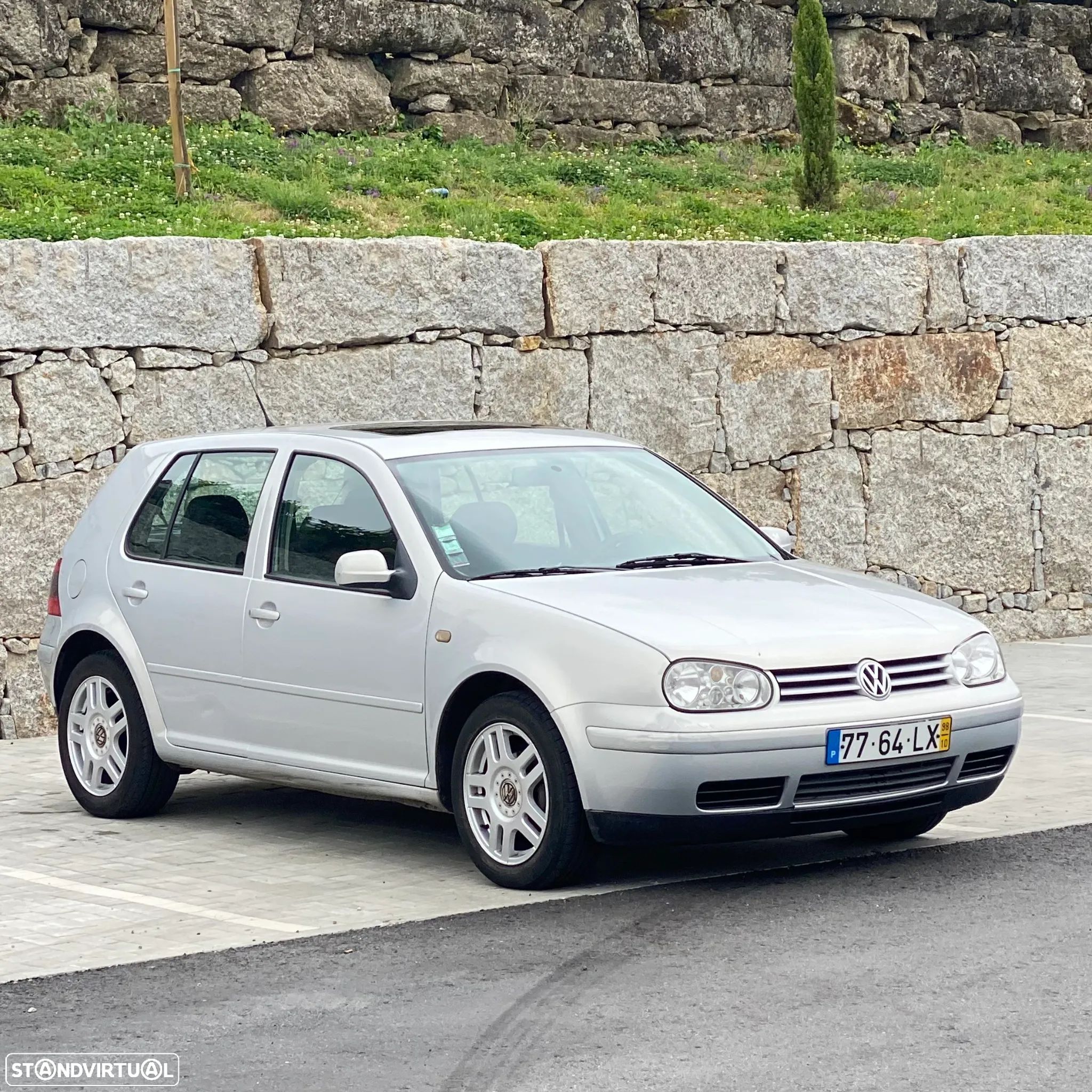 VW Golf 1.6 Special - 1