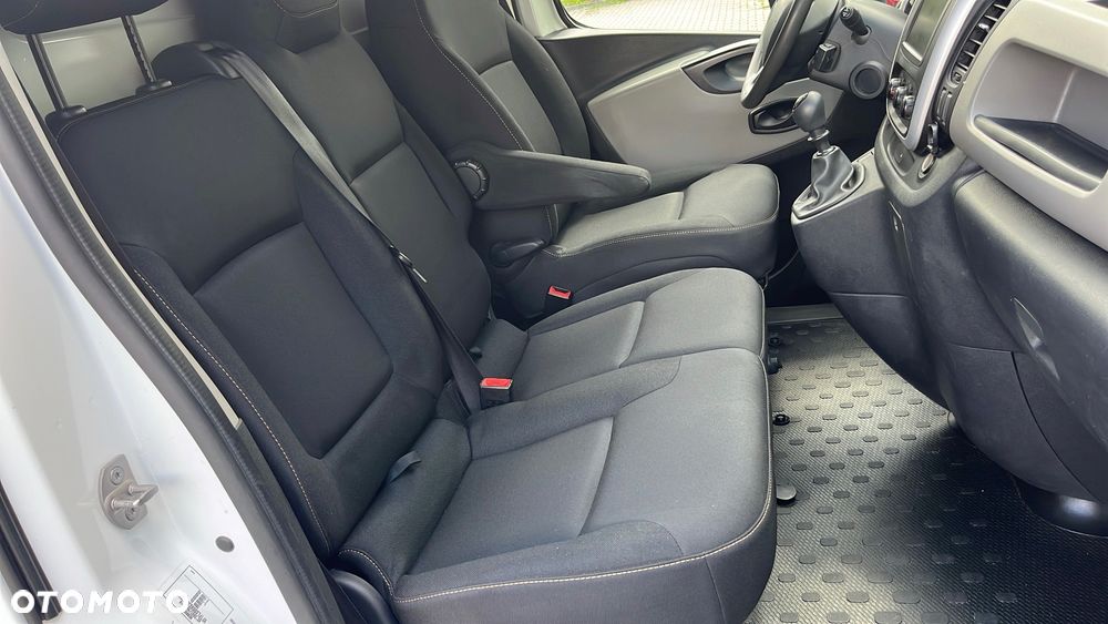 Renault Trafic - 17