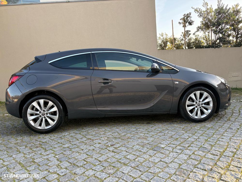 Opel Astra GTC - 28