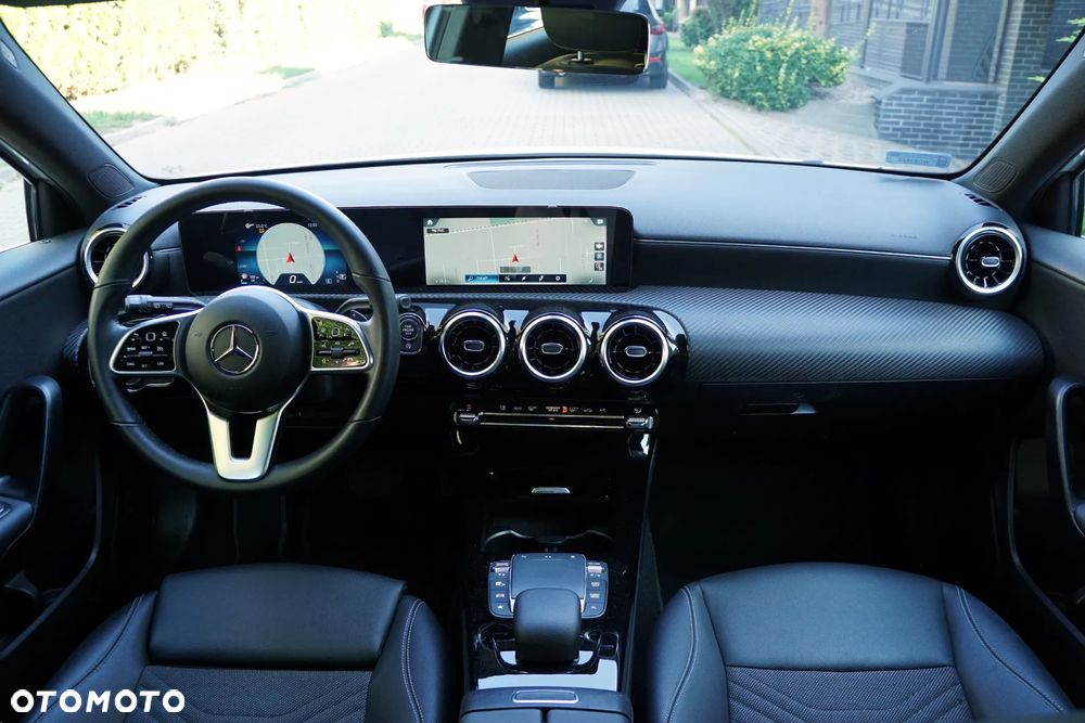 Mercedes-Benz Klasa A 200 7G-DCT - 3