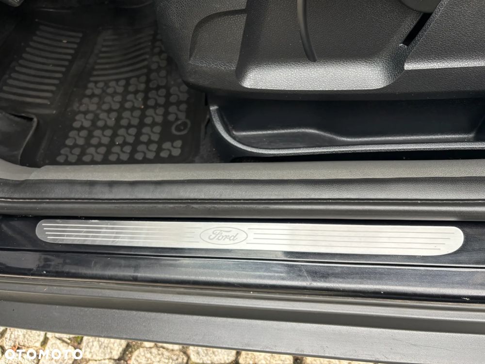 Ford Kuga 2.0 TDCi 4x4 Titanium - 14