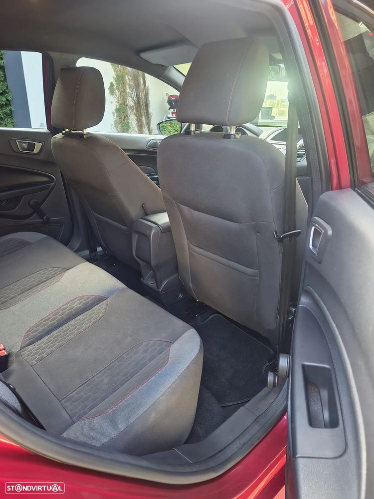 Ford Fiesta 1.0 EcoBoost S&S ST-LINE - 15