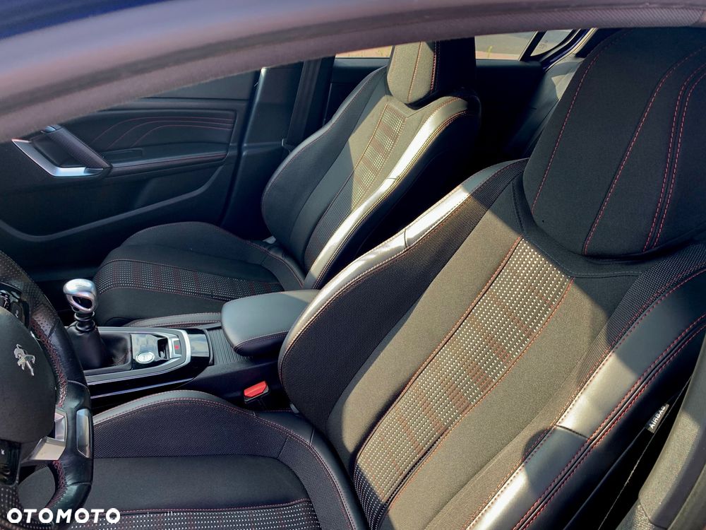 Peugeot 308 17-21 - 30