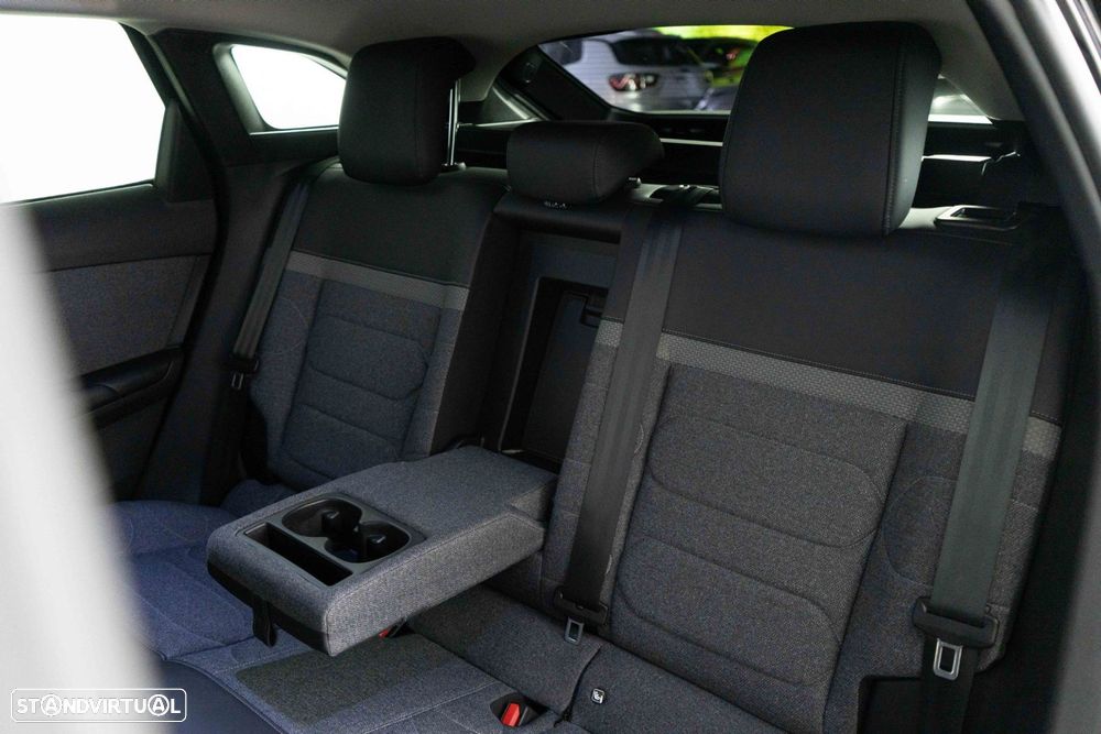 Citroën C5 X 1.6 Hybrid Plus e-EAT8 - 9