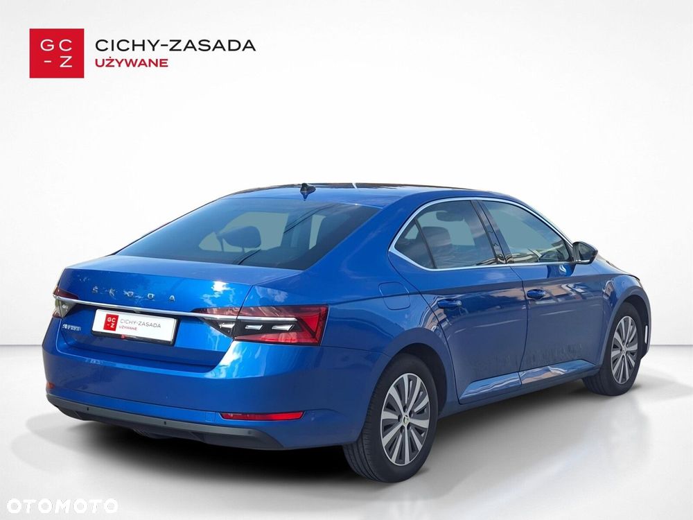 Skoda Superb 2.0 TDI SCR Style DSG - 5