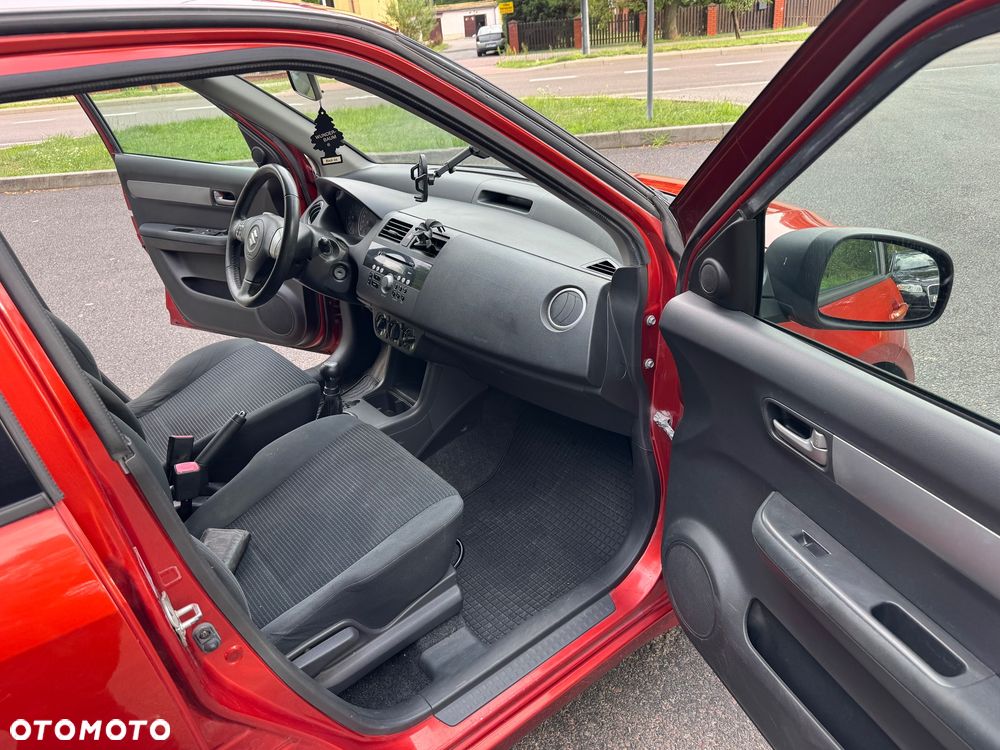 Suzuki Swift 1.3 JB Edition - 8
