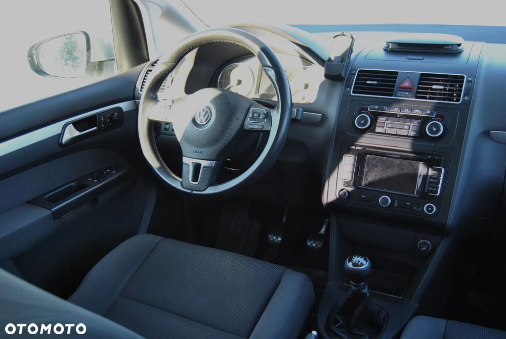 Volkswagen Touran 1.6 TDI DPF STYLE - 11