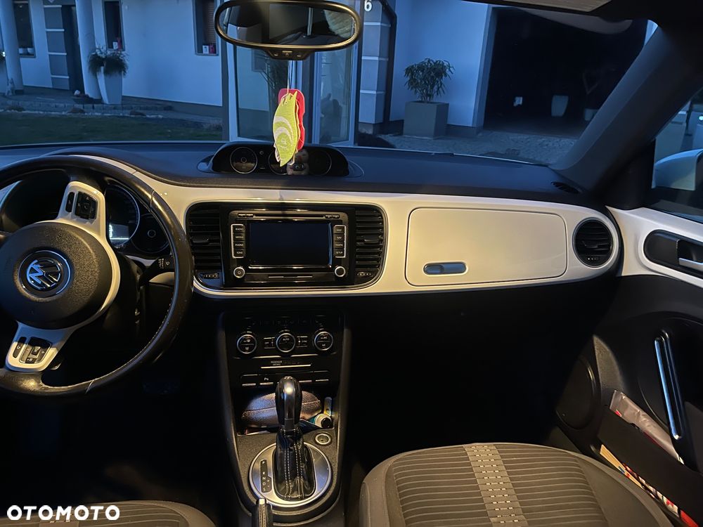 Volkswagen Beetle 2.0 TDI Sport DSG - 10