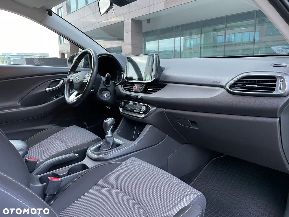 Hyundai i30 1.5 DPI Classic + - 30