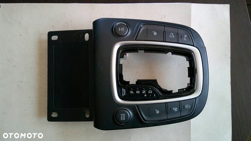 HYUNDAI KONA PANEL RAMKA ZMIANY BIEGÓW ŁADOWARKA 95560-J9000 - 1