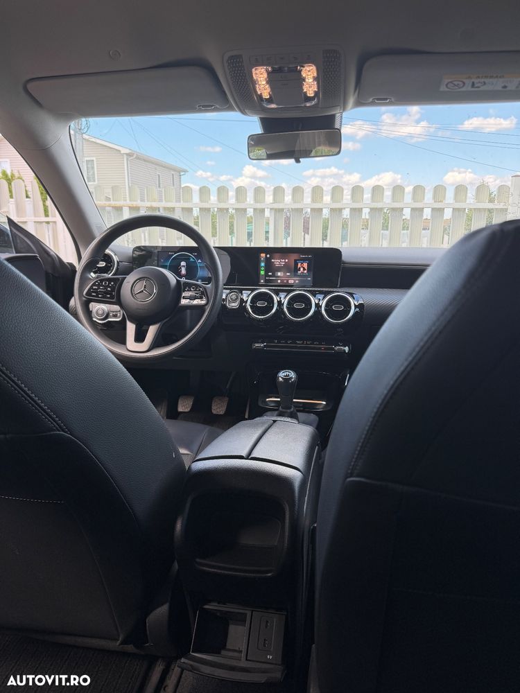 Mercedes-Benz CLA 180 d Shooting Brake - 16