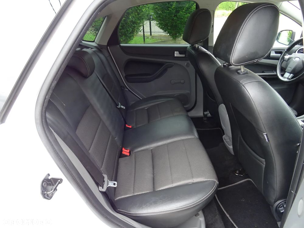 Ford Focus 1.8 White Magic - 11