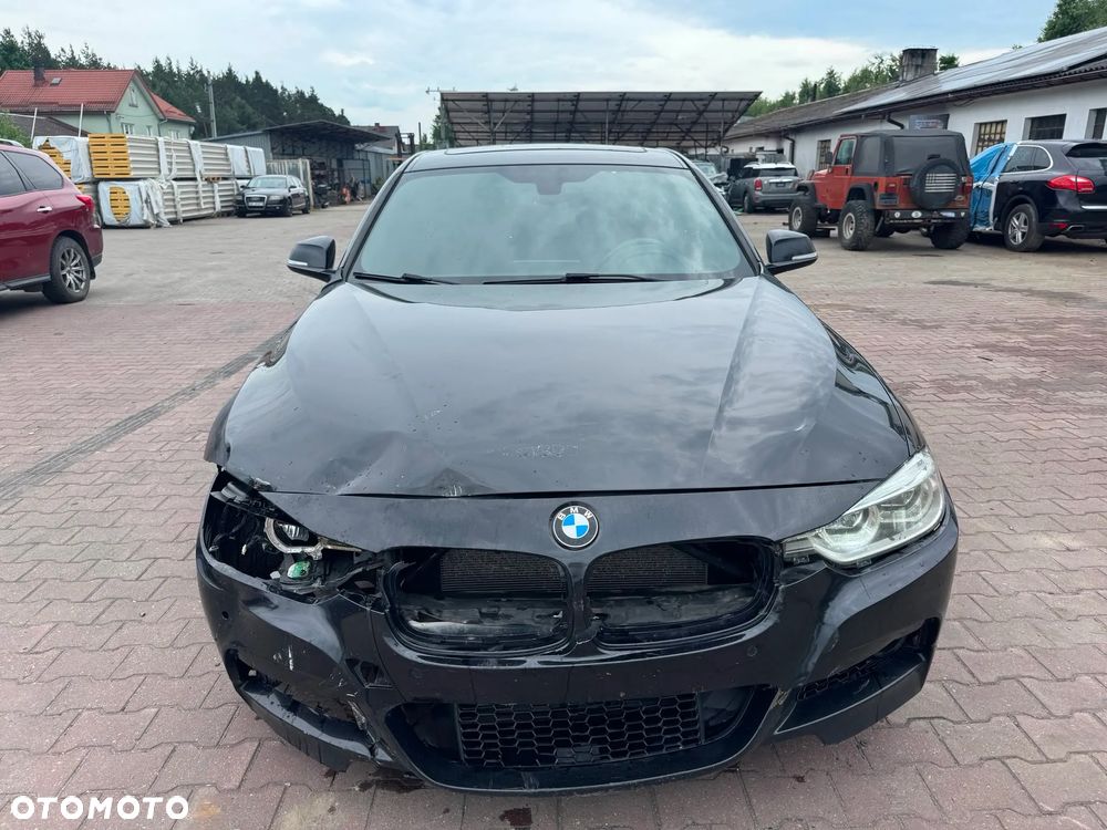 BMW Seria 3 330i xDrive - 3