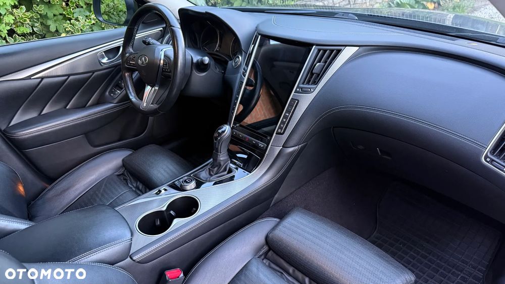 Infiniti Q50 - 25