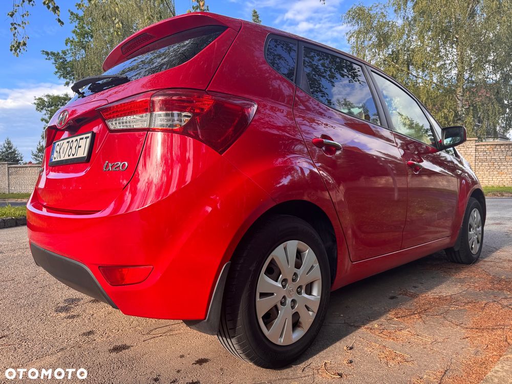 Hyundai ix20 1.6 Premium blue - 24