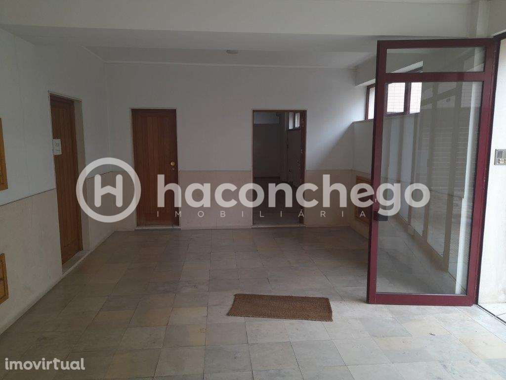 Escritório junto à Escola Secundária de Barcelos - Grande imagem: 3/6