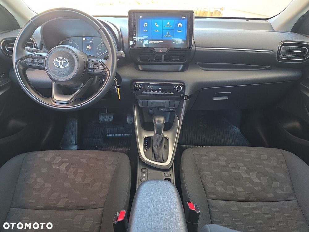 Toyota Yaris - 17