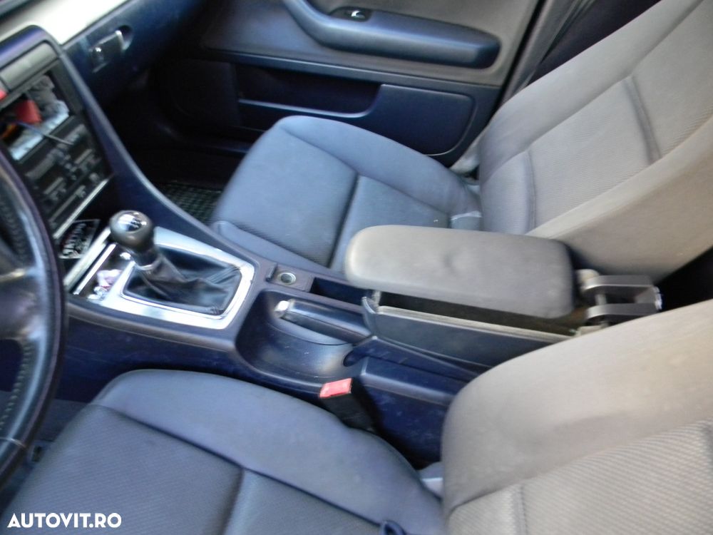 Dezmembrari  Audi A4 B6 (8E)  2000  > 2004 1.9 TDI Motorina - 20