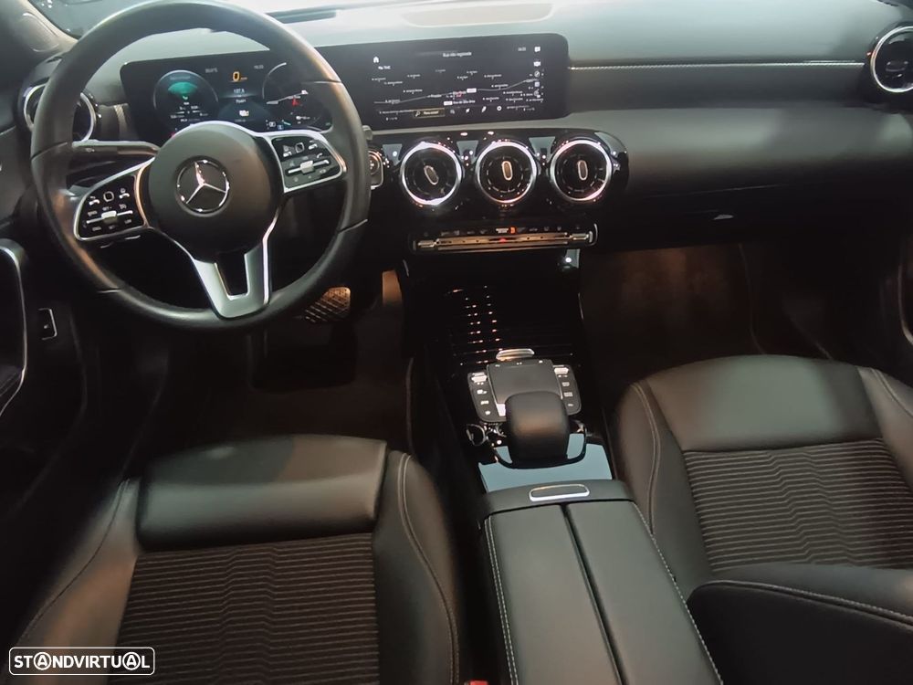 Mercedes-Benz A 250 - 29