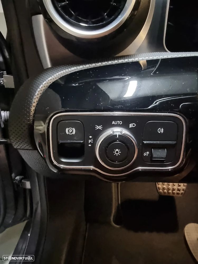 Mercedes-Benz CLA 200 d Shooting Brake AMG Line Aut. - 18