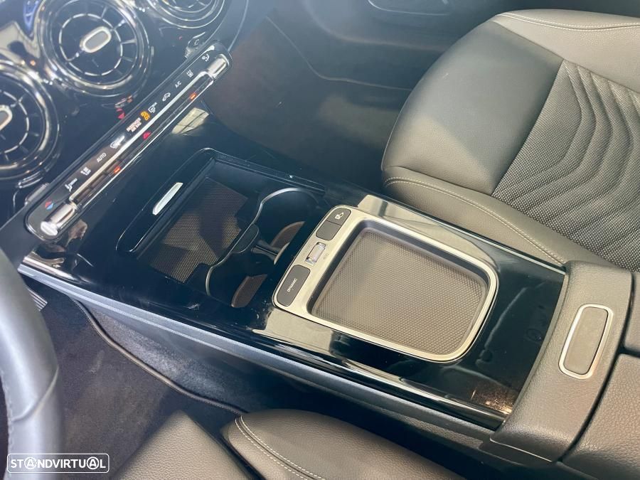 Mercedes-Benz A 250 e - 16