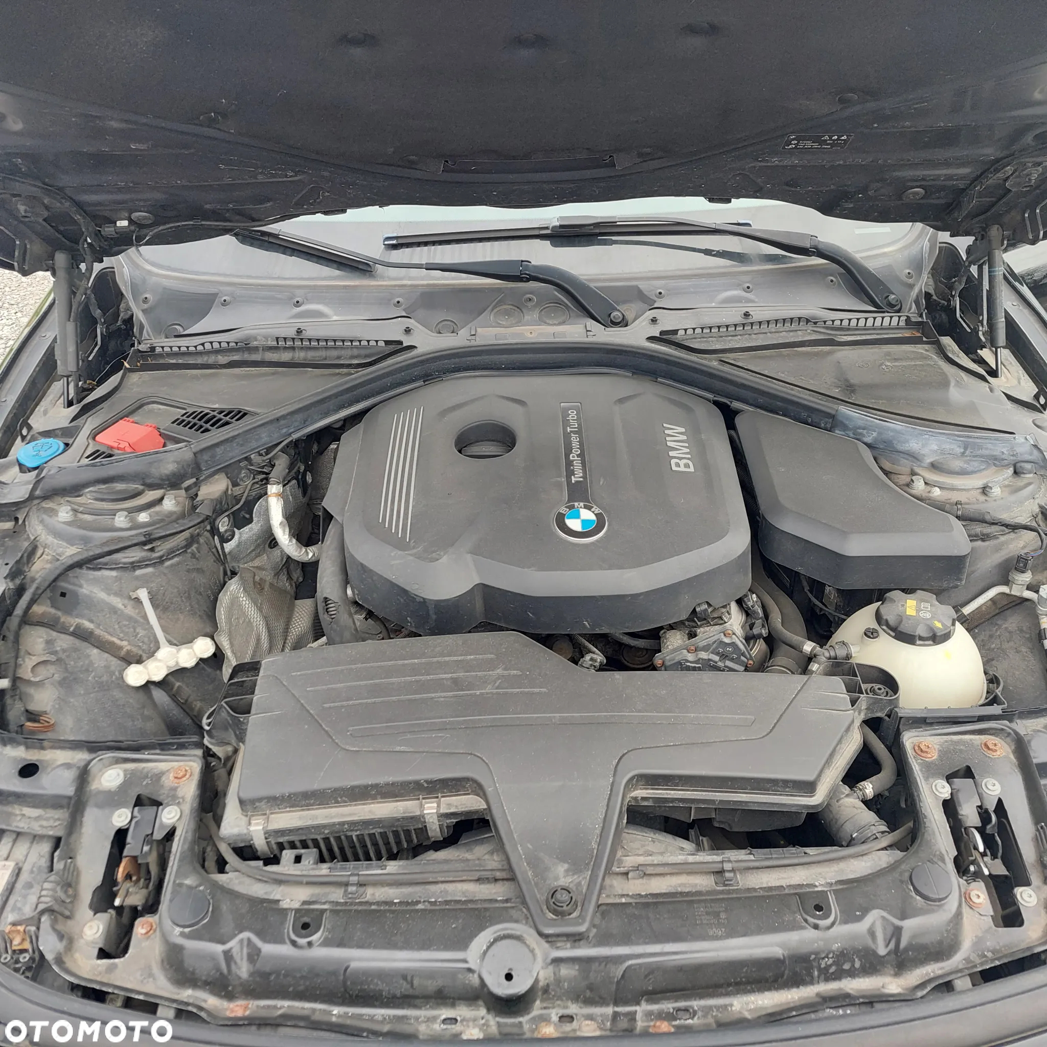 BMW Seria 3 318i Sport Line - 22