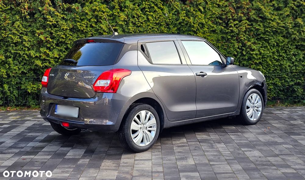 Suzuki Swift 1.2 Premium Plus - 7