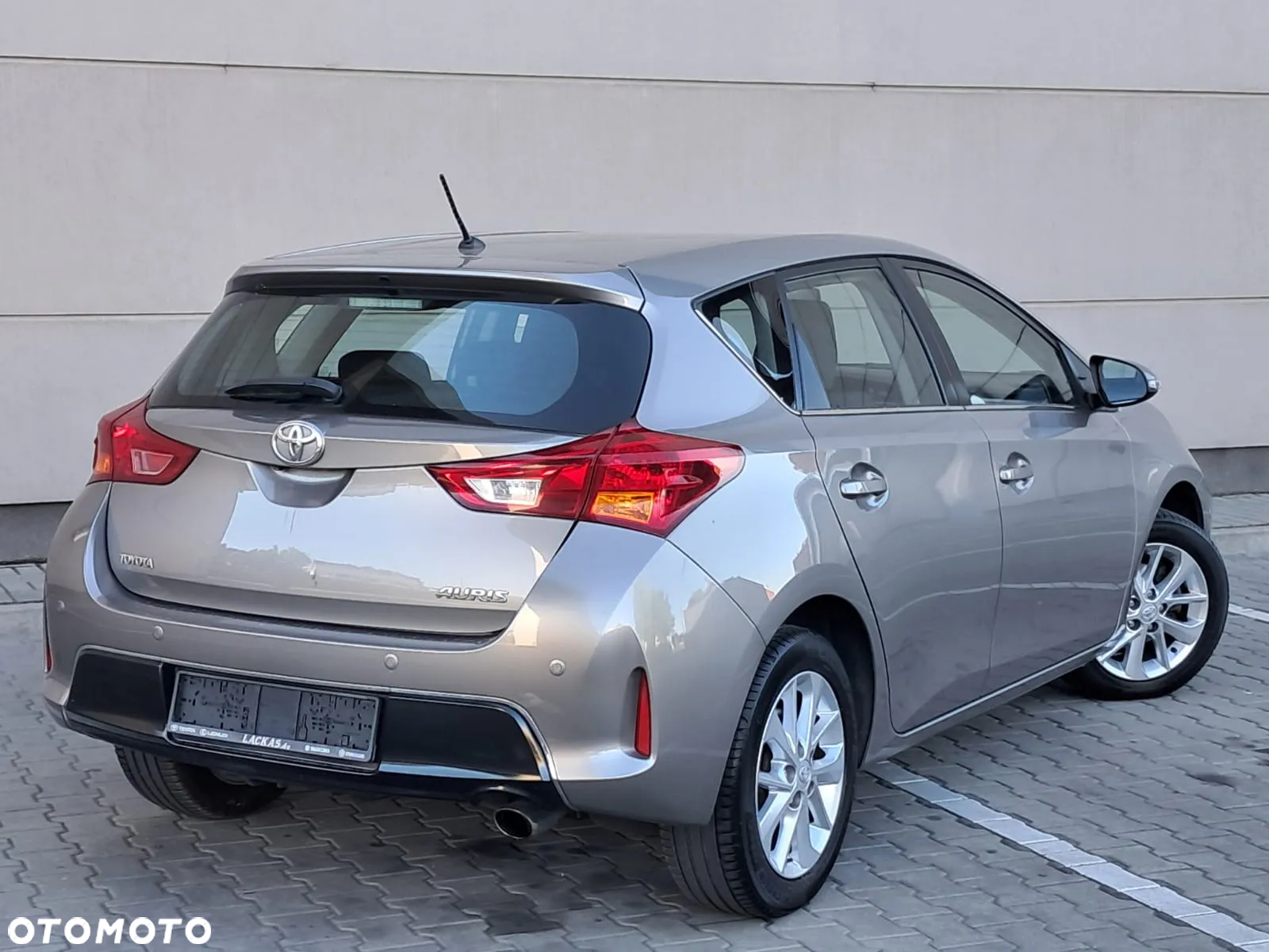 Toyota Auris 1.6 Valvematic START Edition - 5
