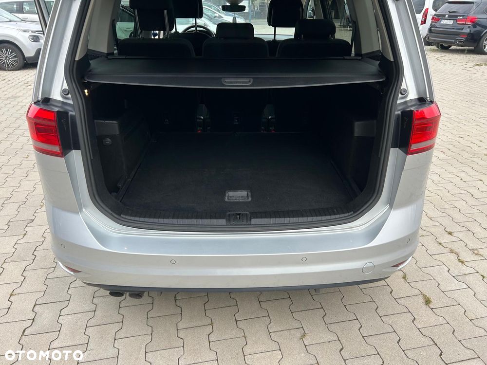 Volkswagen Touran 2.0 TDI BMT Highline DSG - 23