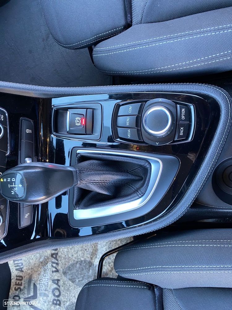 BMW 216 Active Tourer d Line Sport Auto - 26