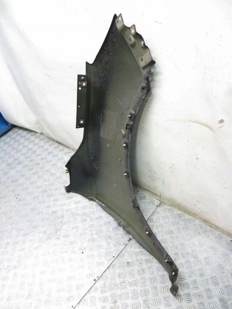 SSANGYONG TIVOLI BŁOTNIK LEWY PRZÓD LAK 14- - 8