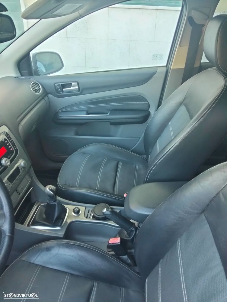 Ford Focus SW 1.6 TDCi Titanium 17 - 9