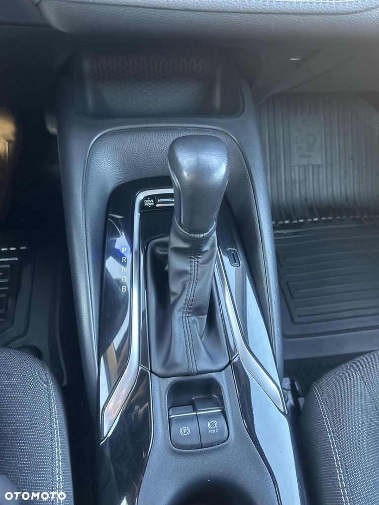 Toyota Corolla 1.8 Hybrid Comfort - 22