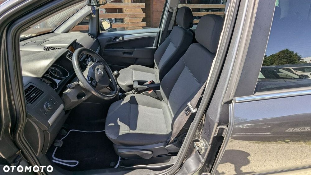 Opel Zafira - 13